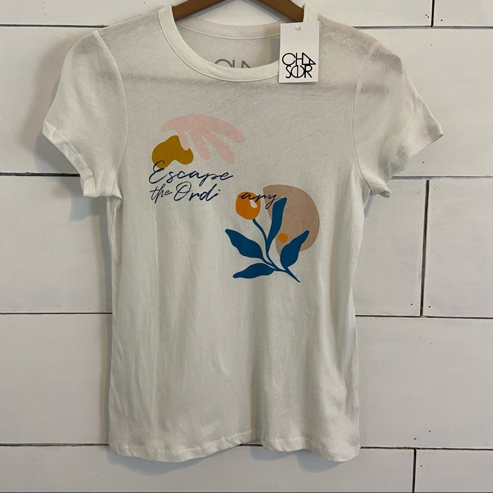Chaser Escape the Ordinary Tee Shirt. Size Small. NWT